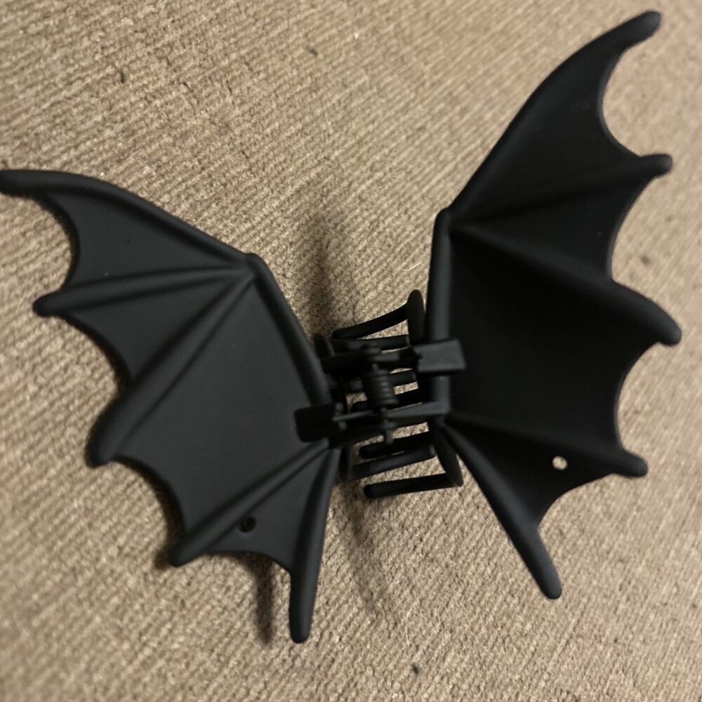 Bat Wing Hair Claw Clip Goth Emo Punk Biker Hair Accessory Black Metal Clip